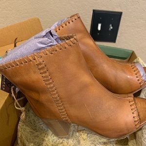 Roper open toe boots booties